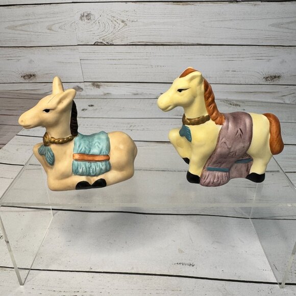 VTG Porcelain American Nativity Set Teepee, Holy Family and Animals Hand Painted - Picture 7 of 16